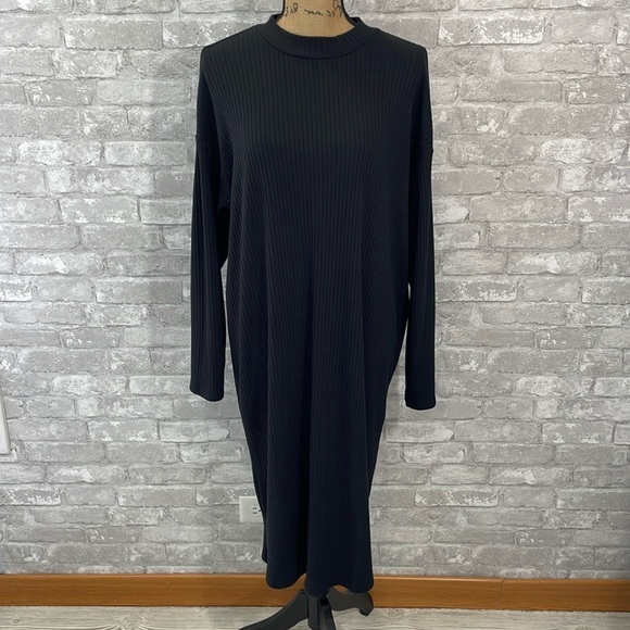 Old NavyBlack Mockneck Ribbed MIDI Dress - Picture 1 of 7